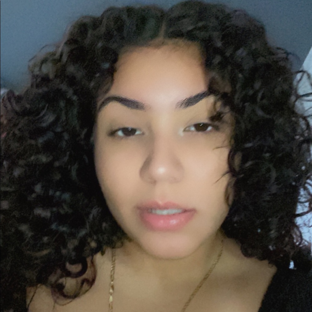 Meet your Posher, Arielle